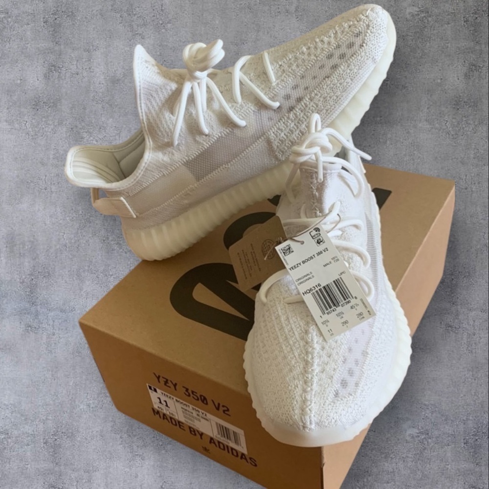 YEEZY BOOST Adidas size 11 Men’s 12.5 Women’s Bone 350 V2 shoes sneakers